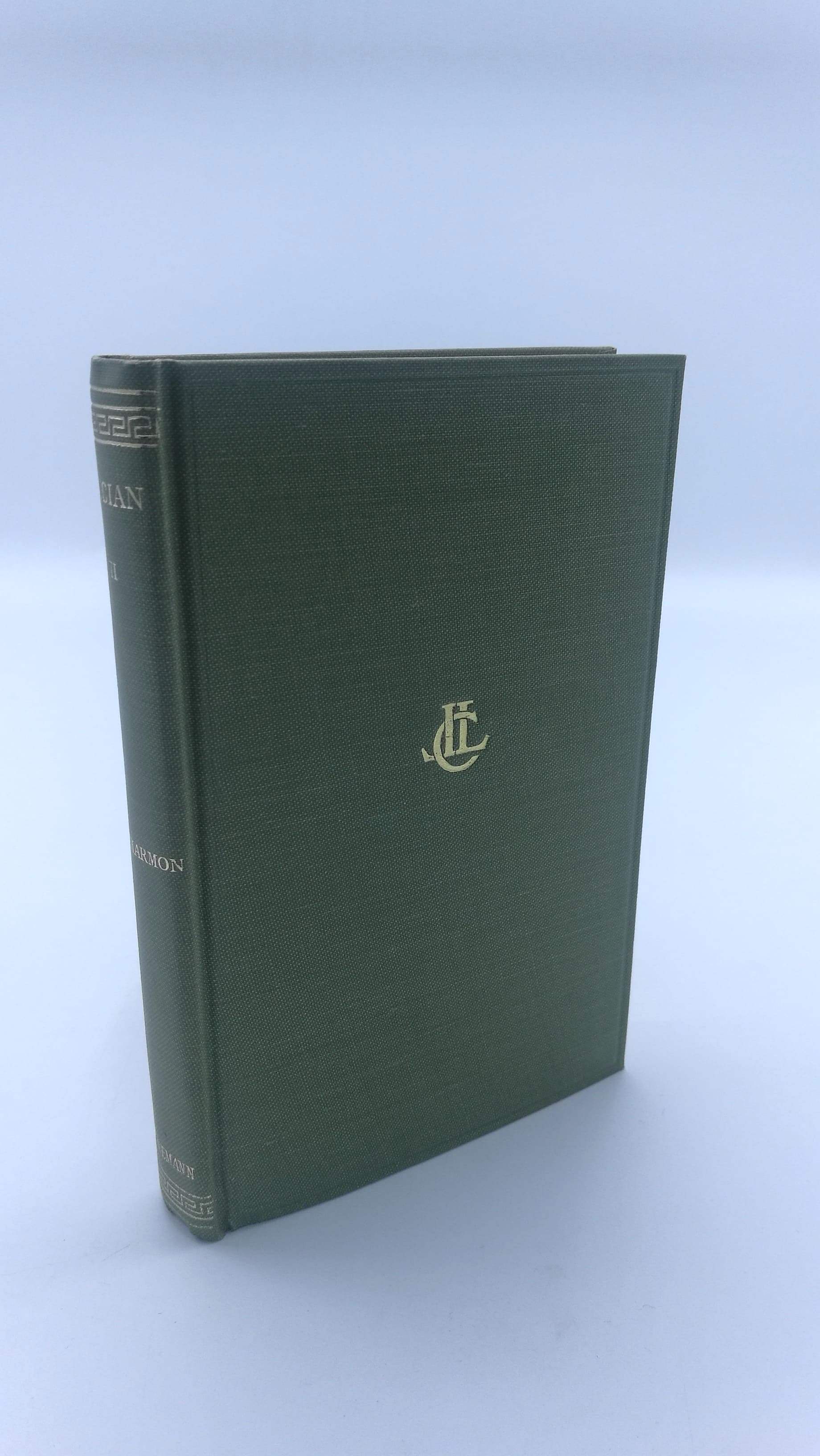 Lucian in eight volumes. Vol II. With an english translation by A.M.Harmon The Loeb Classical Library. - Lukian